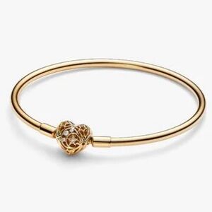 Pandora Celestial Heart Clasp Bangle Bracelet (Gold)